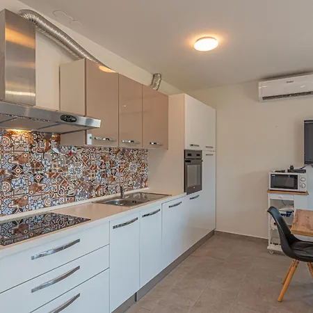 Amazing In With Wifi