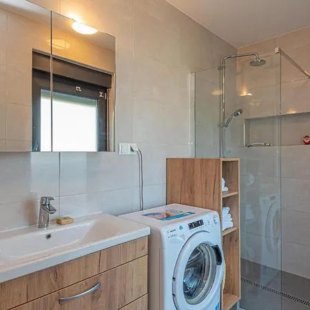 Amazing In With Wifi